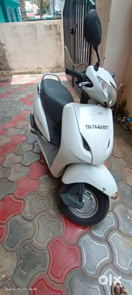 Activa 3G 2015 at low price