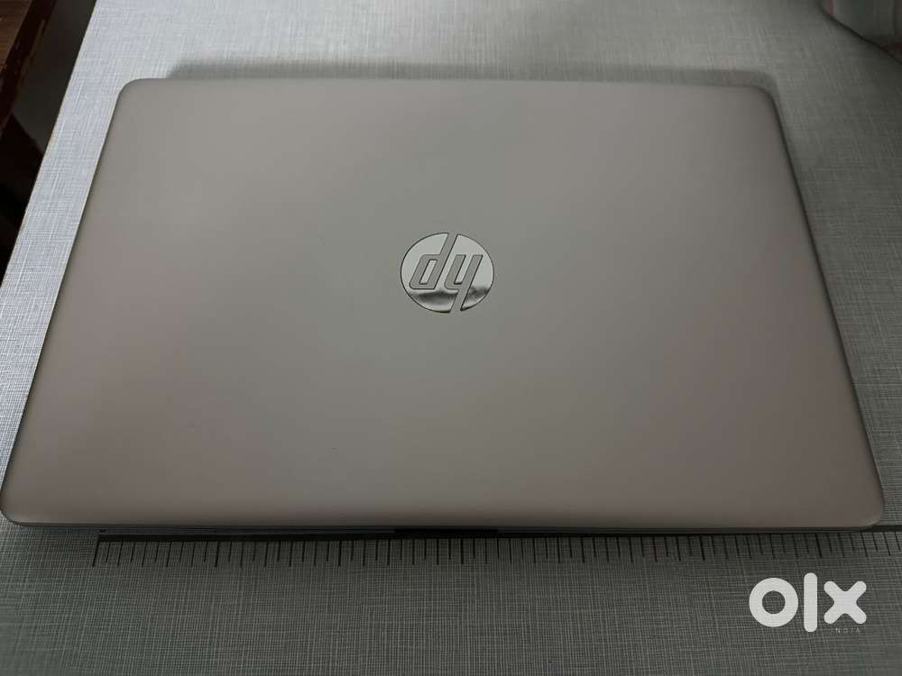 HP 5300967 15 Inch laptop i5