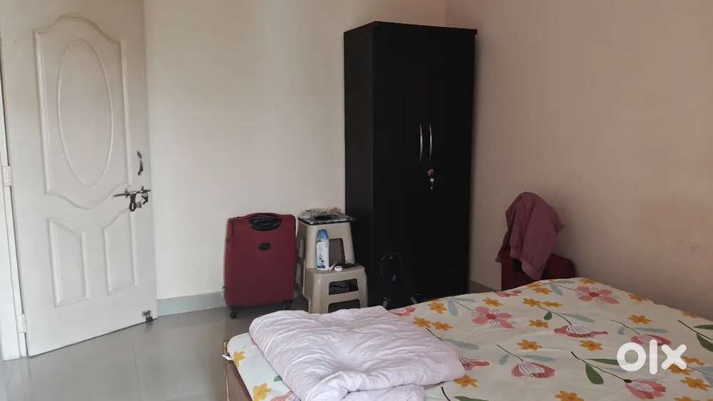 Needed one female flatmate in preoccupied 3BHK