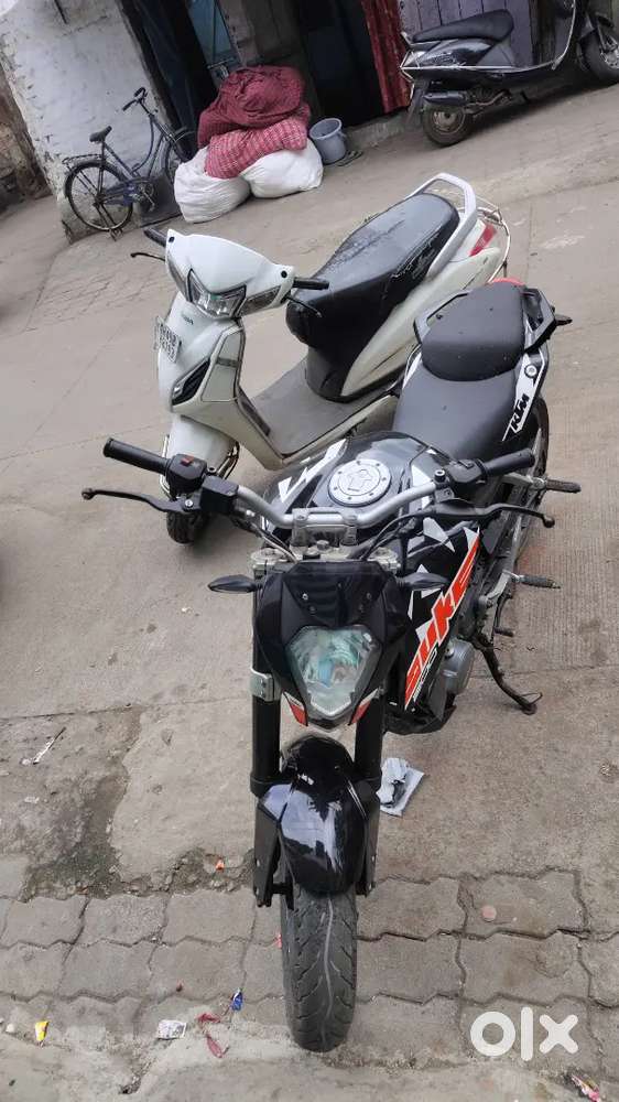 MH 49 AH 7183 KTM DUKE 200 AVAILABLE FOR SELL WELL Maintain CONDITION