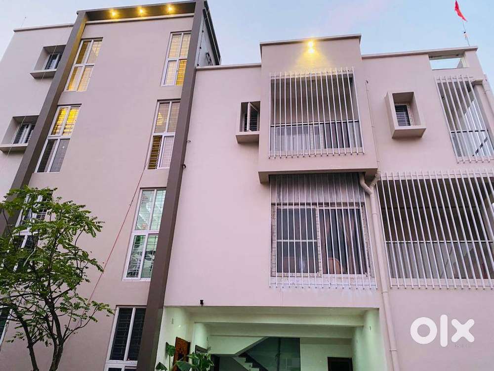 Ultra modern Newly built spacious two bedroom 2 bath with car parking
