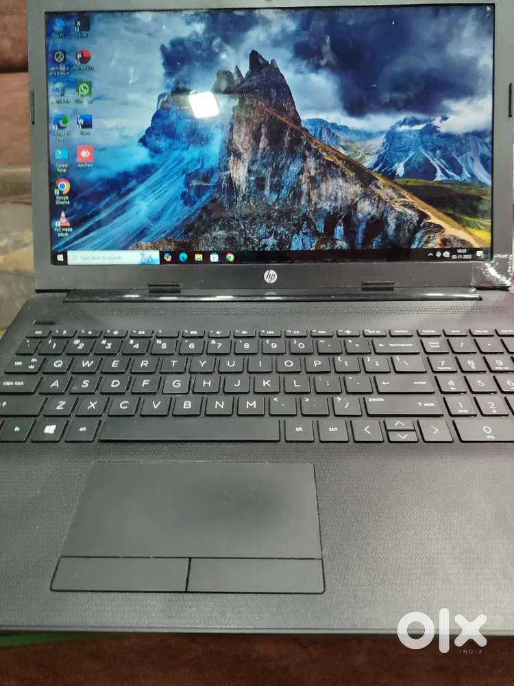 Hp Windows 10 pro with hardisk storage 233 GB  battry health is good