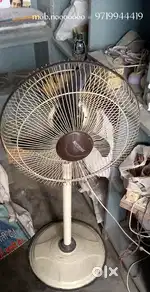Fan branded Farrata Fan  h chalne me badiya h fan mast cahalra h okk