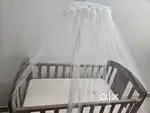 Babyhug wooden crib