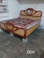 Koi kami nhi hai bed me