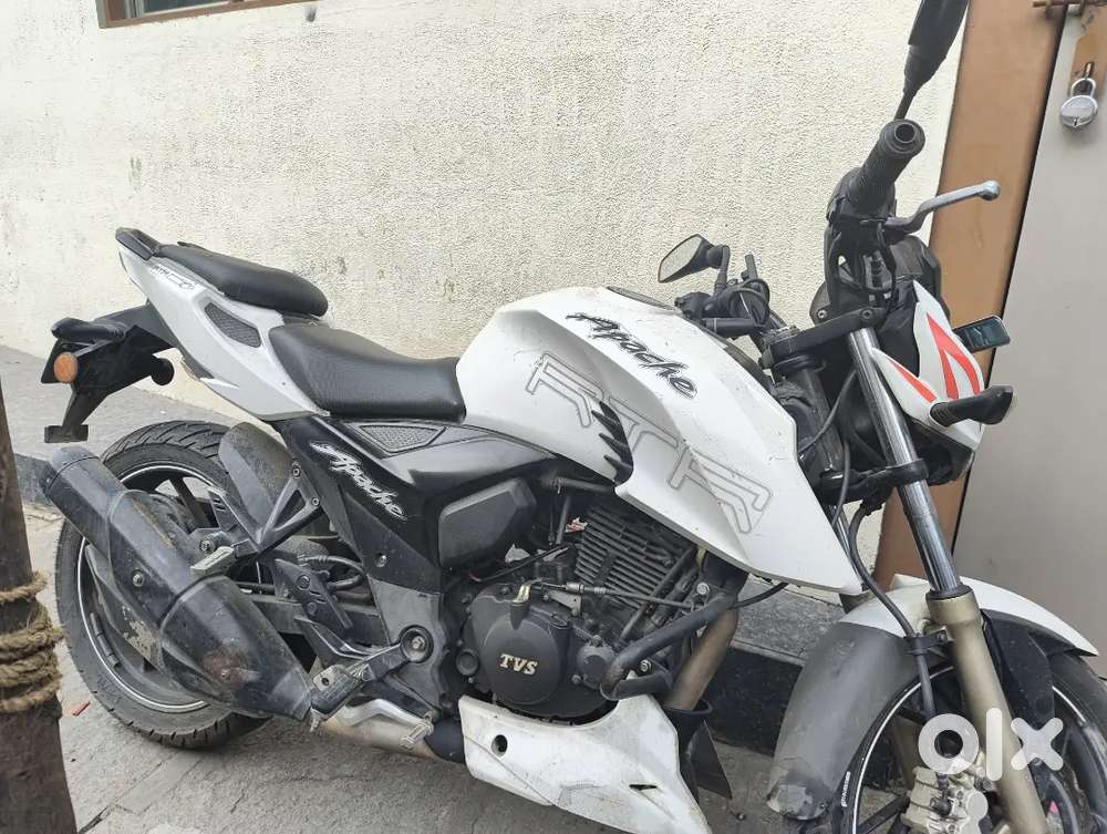 TVs apache RTR 200 4V