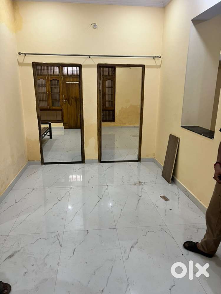 2 bhk house for rent near kathauta chauraha vinmara khand