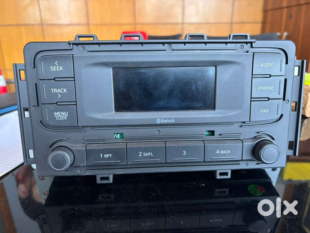 Hyundai aura new car stereo in good condition