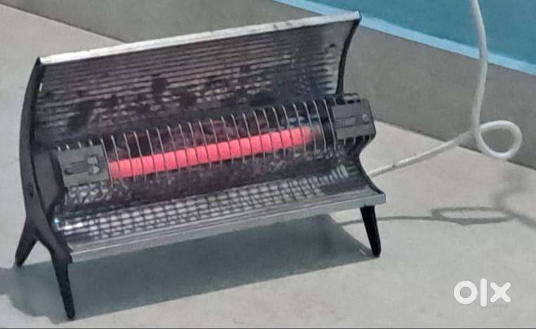 Bajaj room heater in excellent condition
