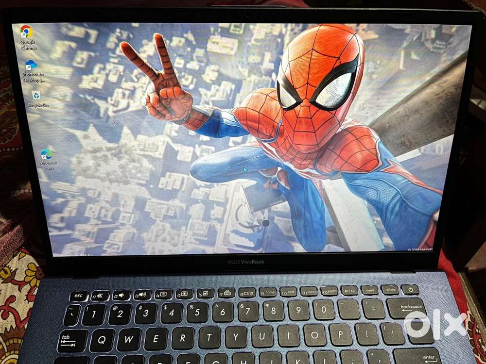 Asus vivo book 14 /256gb ssd i3 10 gen