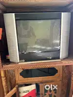 tv શોકેશ tv સાથે આપવાનું છે