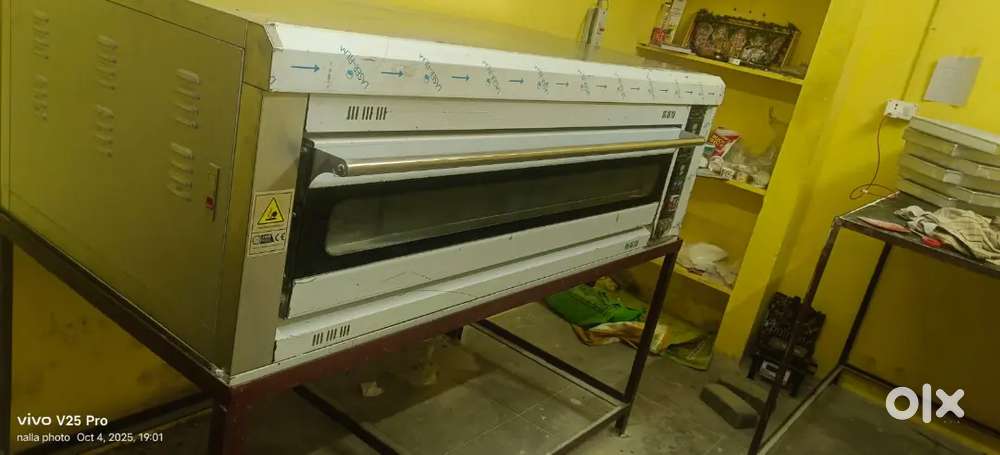 Bakery oven