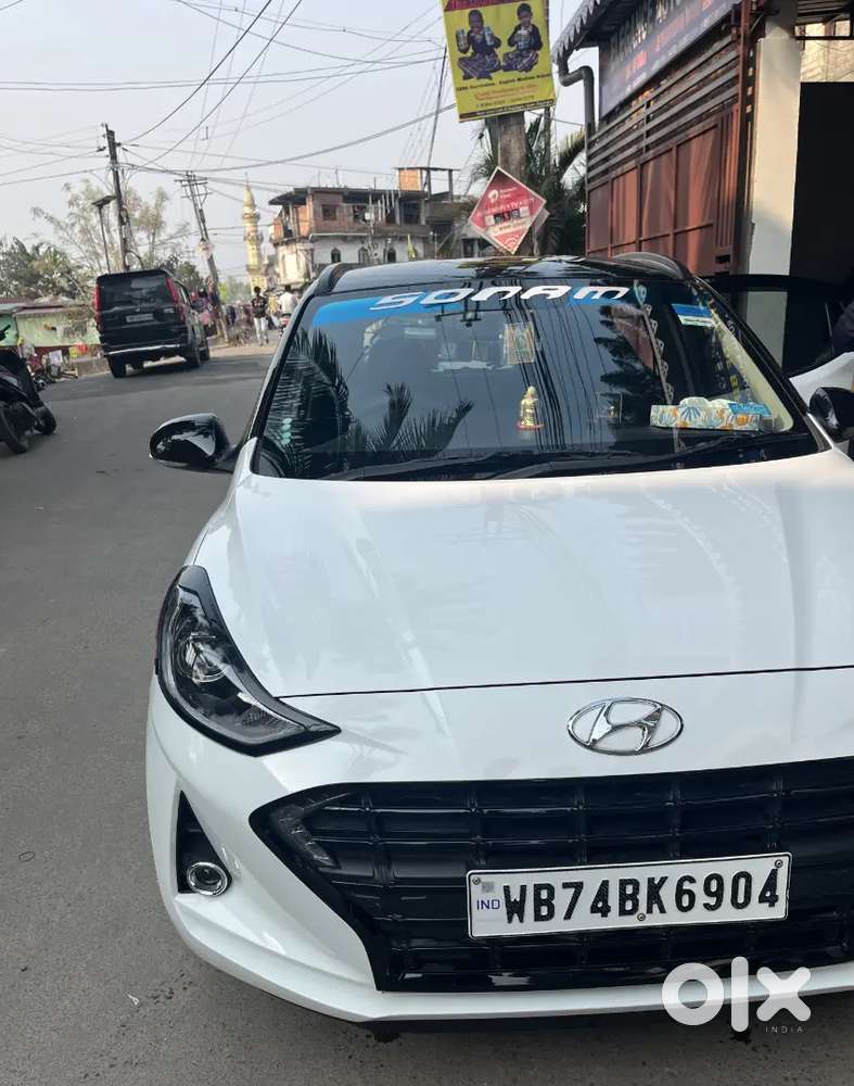 Hyundai nios sports dual tone with very less driven car mint condition