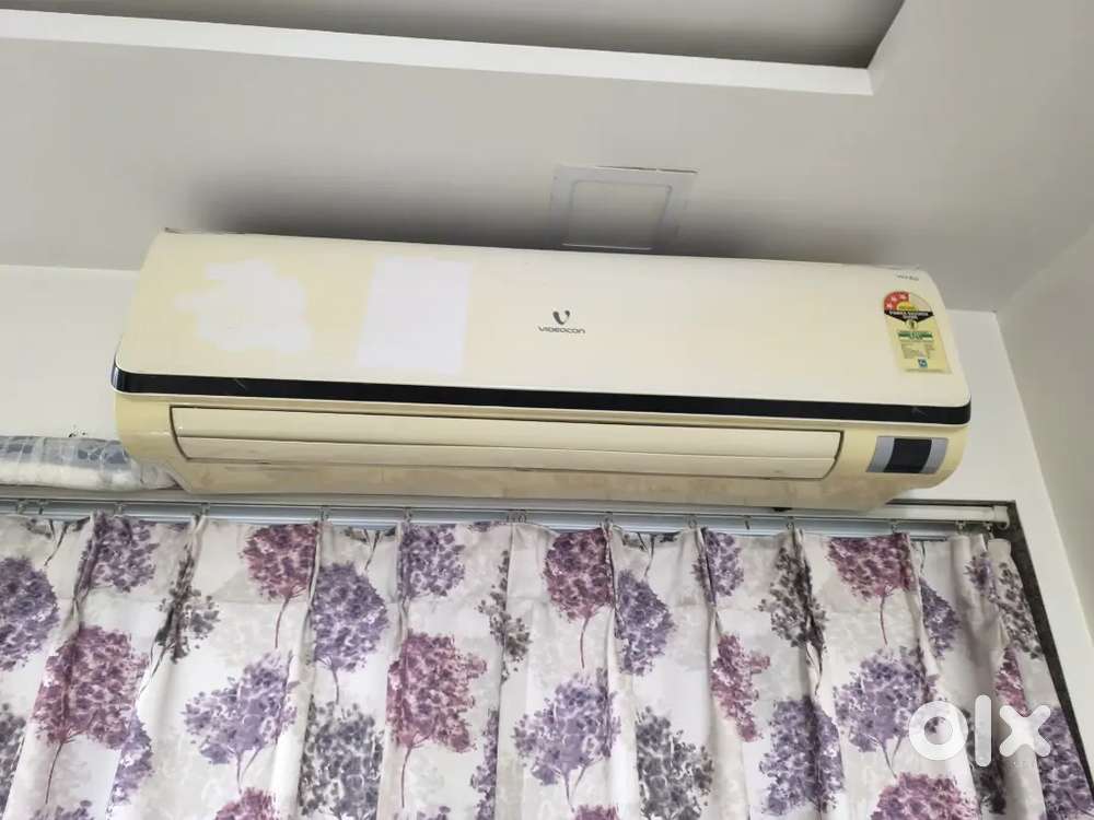 2 ACs @ ₹20000 (1.5T Split & 1T Window) Both in working condition