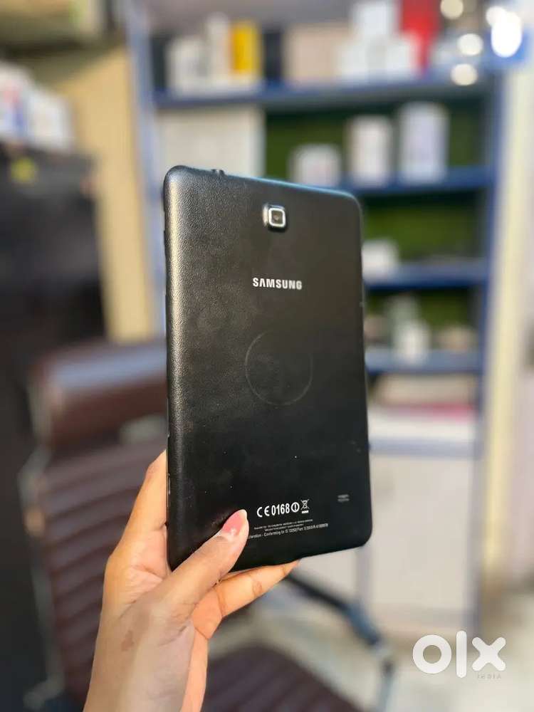 SAMSUNG GALAXY TAB A 16GB LTE CALLING TAB  WITH ADAPTOR CABLE