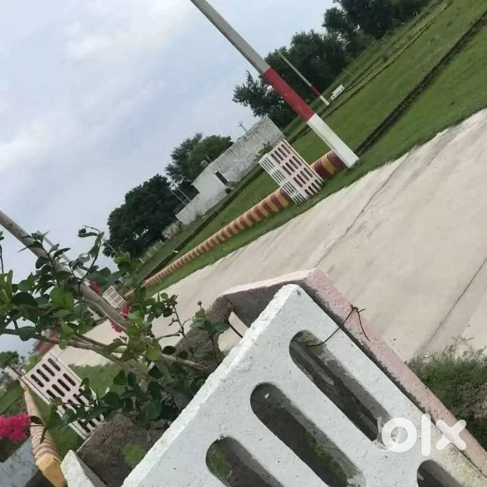 लखनऊ में जमीन ले गोसाईगंज मार्केट संकल्प पेट्रोल पंप के सामने बैंकलोन