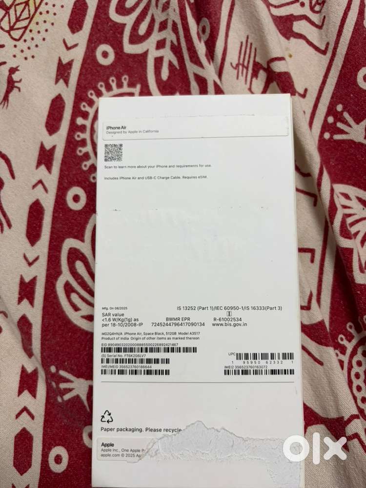 Iphone air 512 black with 2 year apple care + warrenty