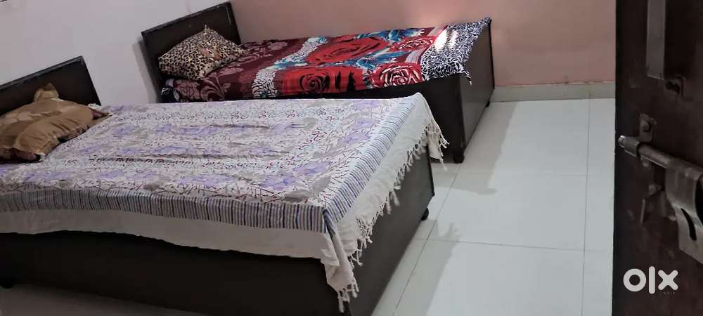 Bharti pg  only  for  girls