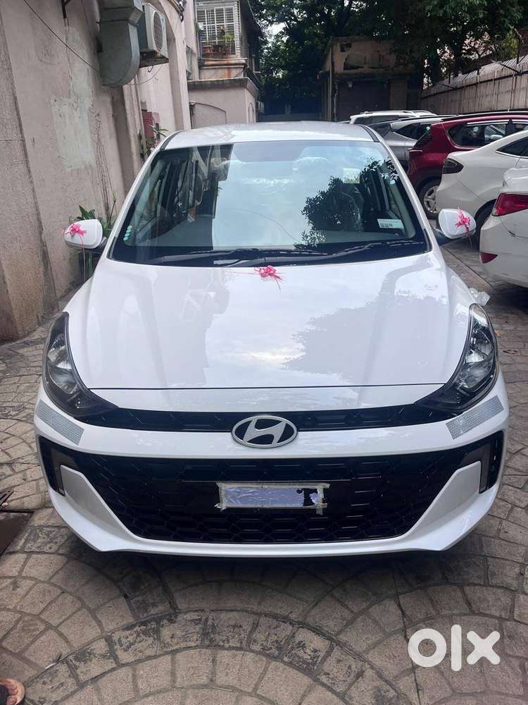 NEW HYNDAI AURA S CNG