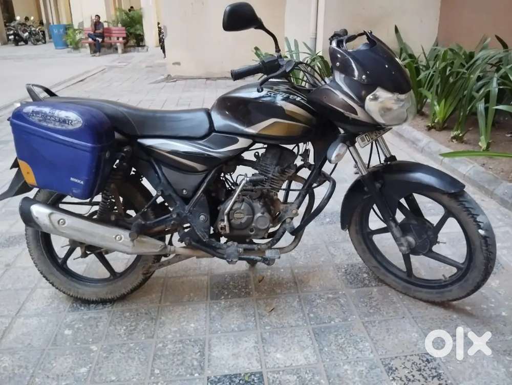 Bajaj Discover 100 cc//  Model 2012// Driven 31712 km//