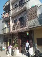 Well fully furnished triple Story Home