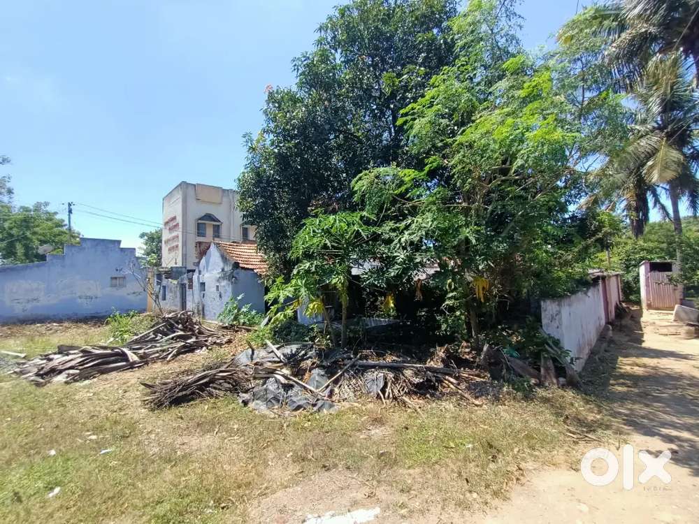 Lake view old house at Jakkarpalayam Kattampatty