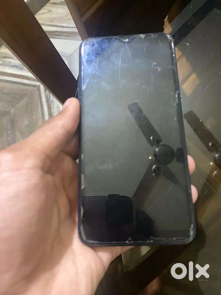 Oppo A5s phone