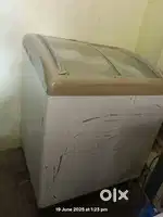 Ice cream freezer
