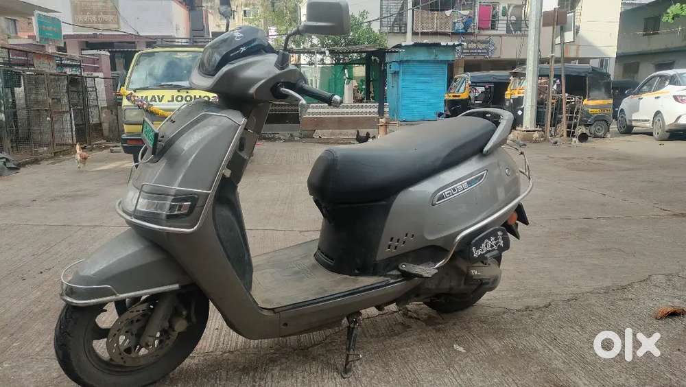 TVs IQube urjant  sell
