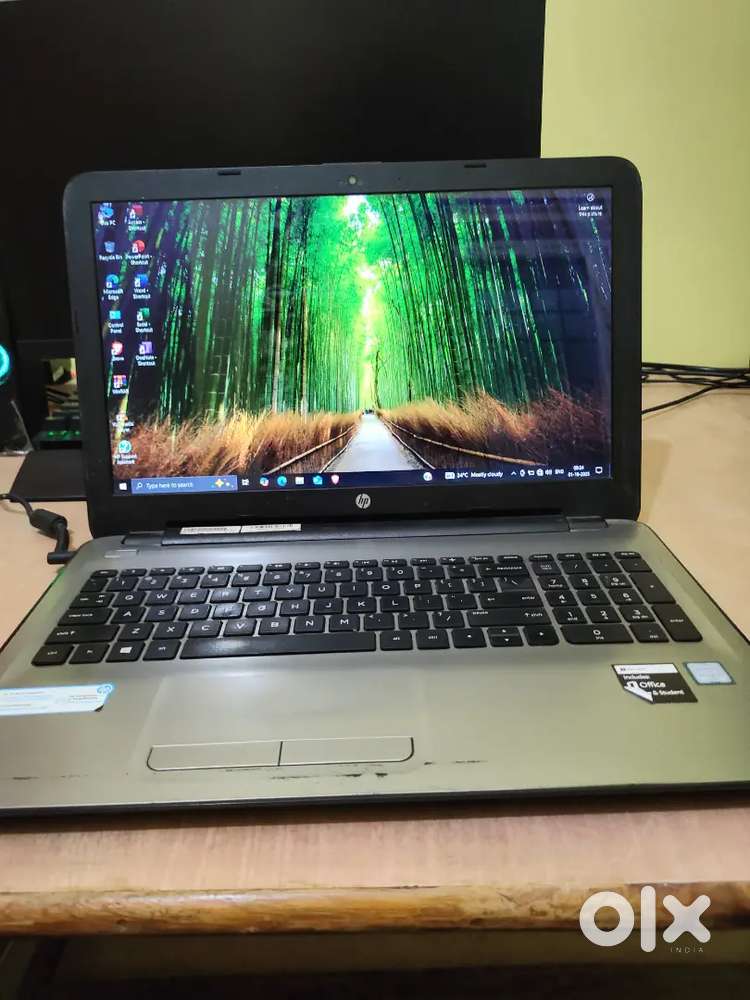 HP Notebook Laptop in Good condition (Needs Battery)