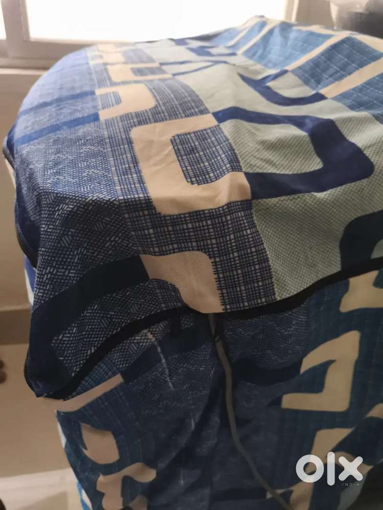 Top load semi automatic washing machine