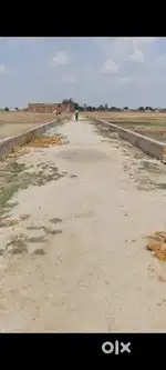 20 feet road mugalsarai sation 4 klmter