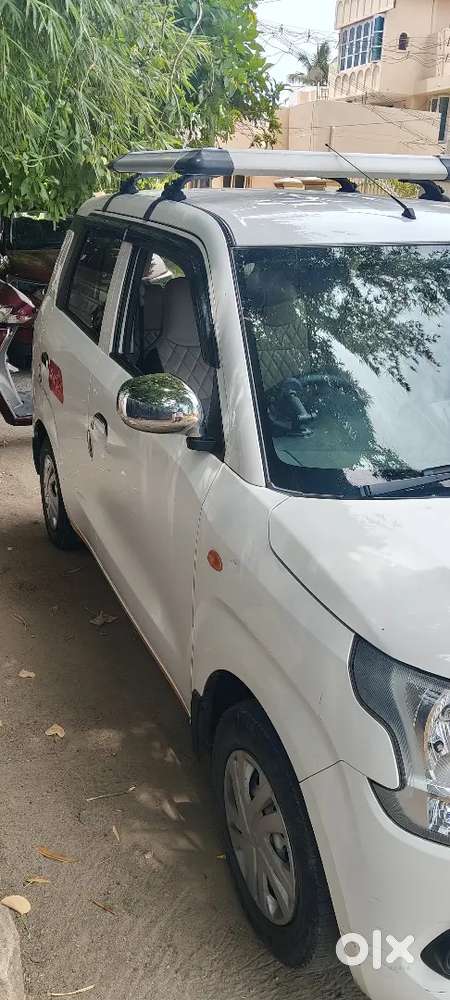 Red Taxi Driver Wanted