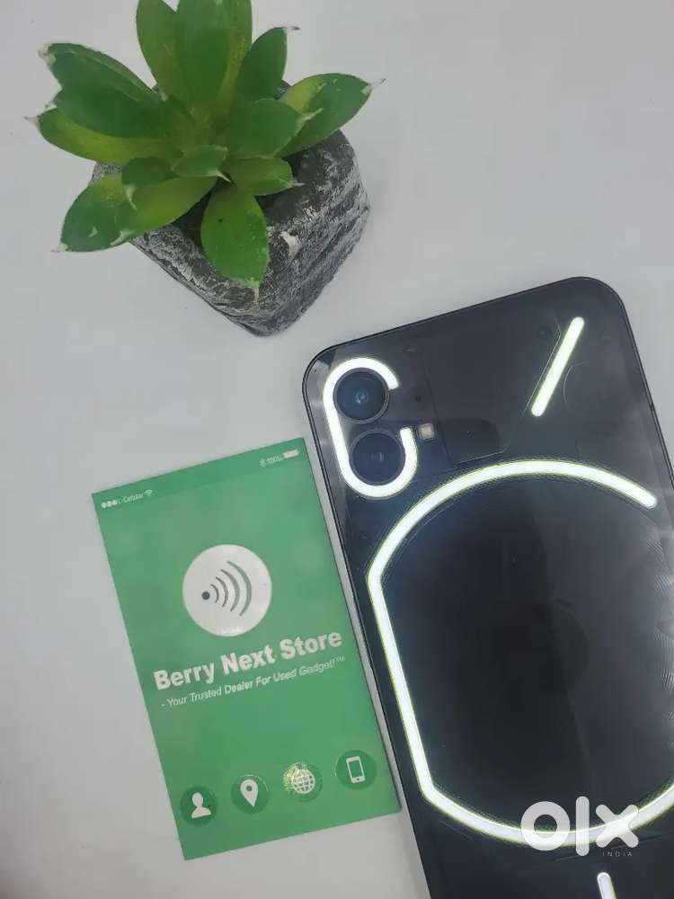 NOTHING PHONE ( 1 ) 8/256GB STORAGE - IMMACULATE CONDITION DEVICE
