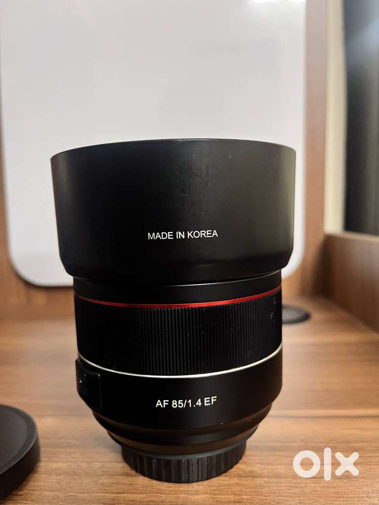 Samyang 85mm f1.4 EF mount lens for Canon camera