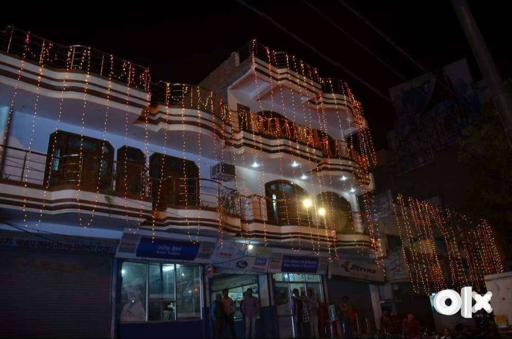 Flat and godown/warehouse on rent in Bai Ka Bagh, Prayagraj