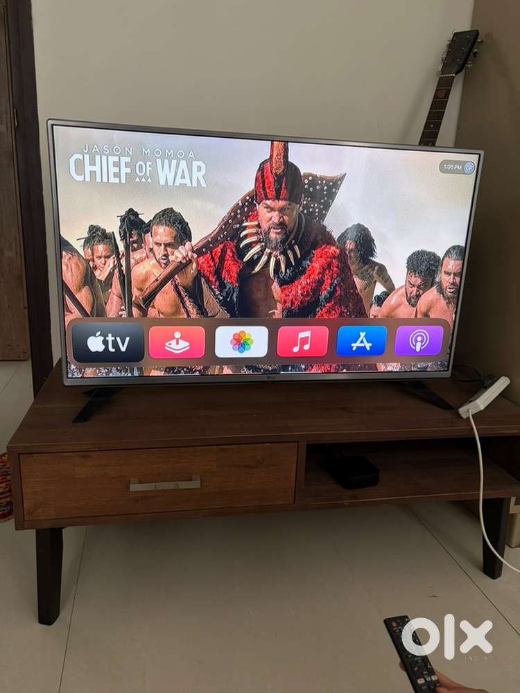 TV and tv table with apple tv 4k