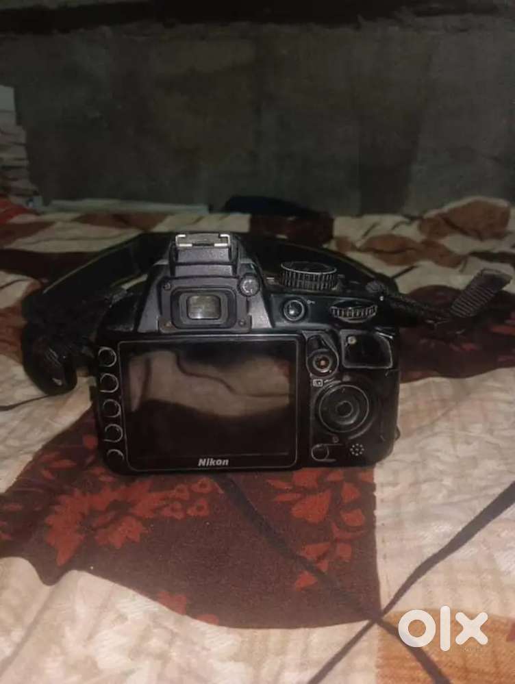 Nikon D3100DSLR with 18-55mm Lens + Battery & Memory Free