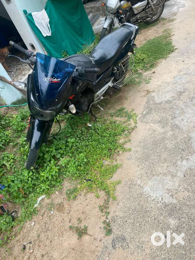Pulsar 150