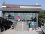 ROYAL ENFIELD SHOWROOM मेल एंड फीमेल की अधिक जानकारी के लिए