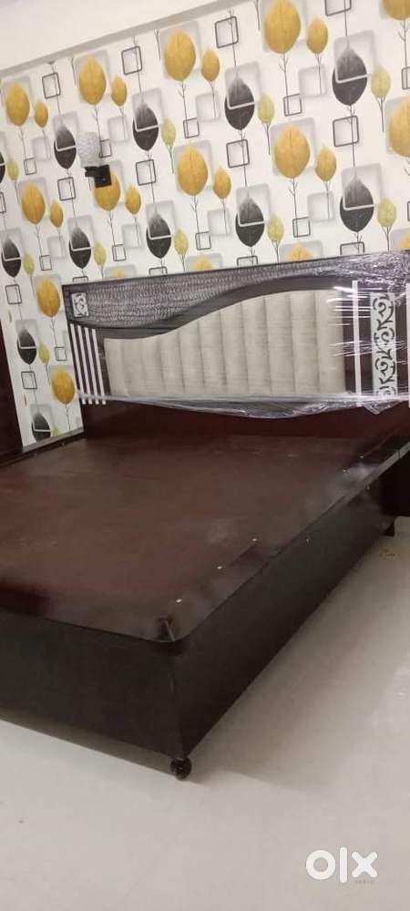 King size bed