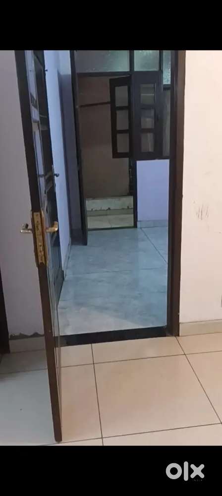 59 gaz flat 1st floor B block Okhla vihar