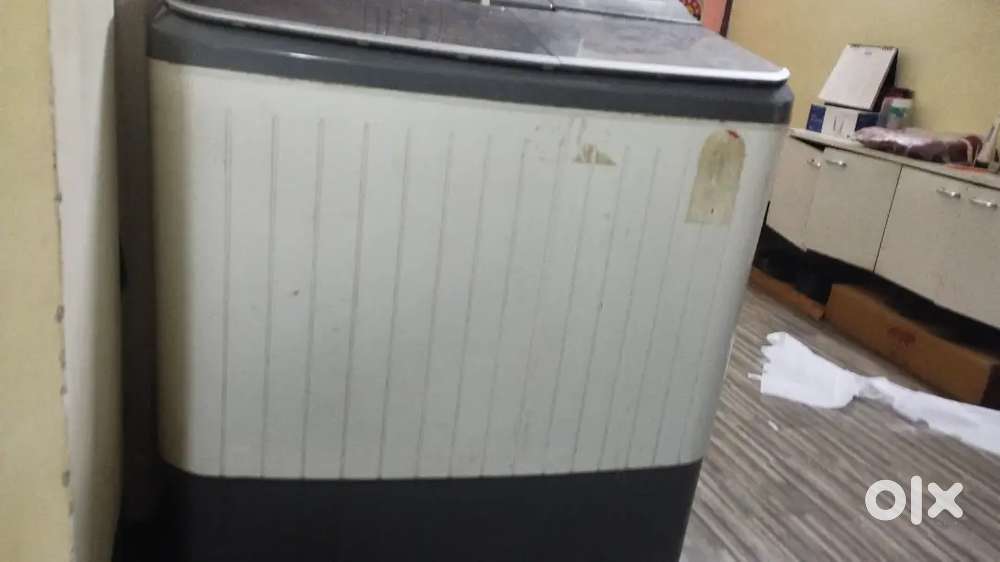 PANASONIC Semi-automatice 5star  washing machine 7kg grey and White