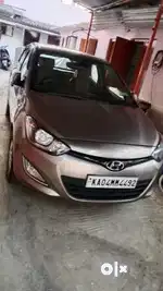Hyundai i20 sportz abs 2013 Petrol Well Maintained