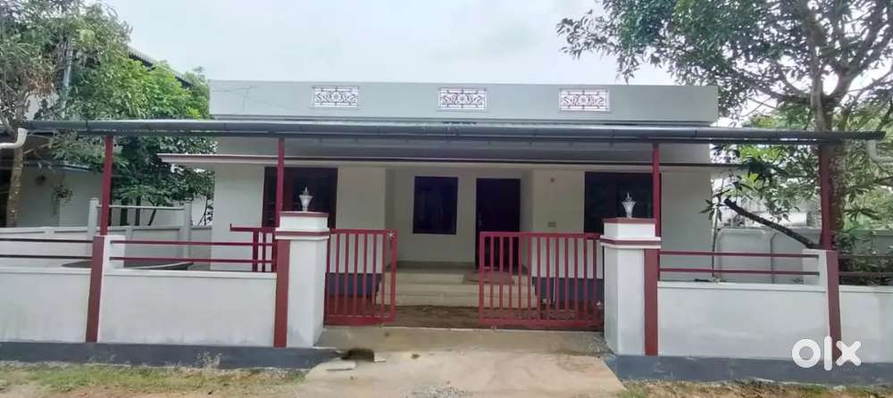 5 cent land 3BHK frunished houseCHENGALOOR,