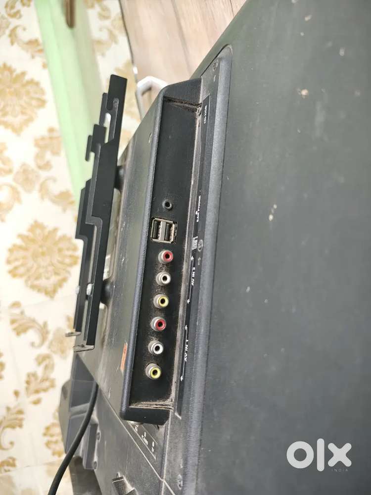 Croma 81cm (32) inch, LED LCD TV