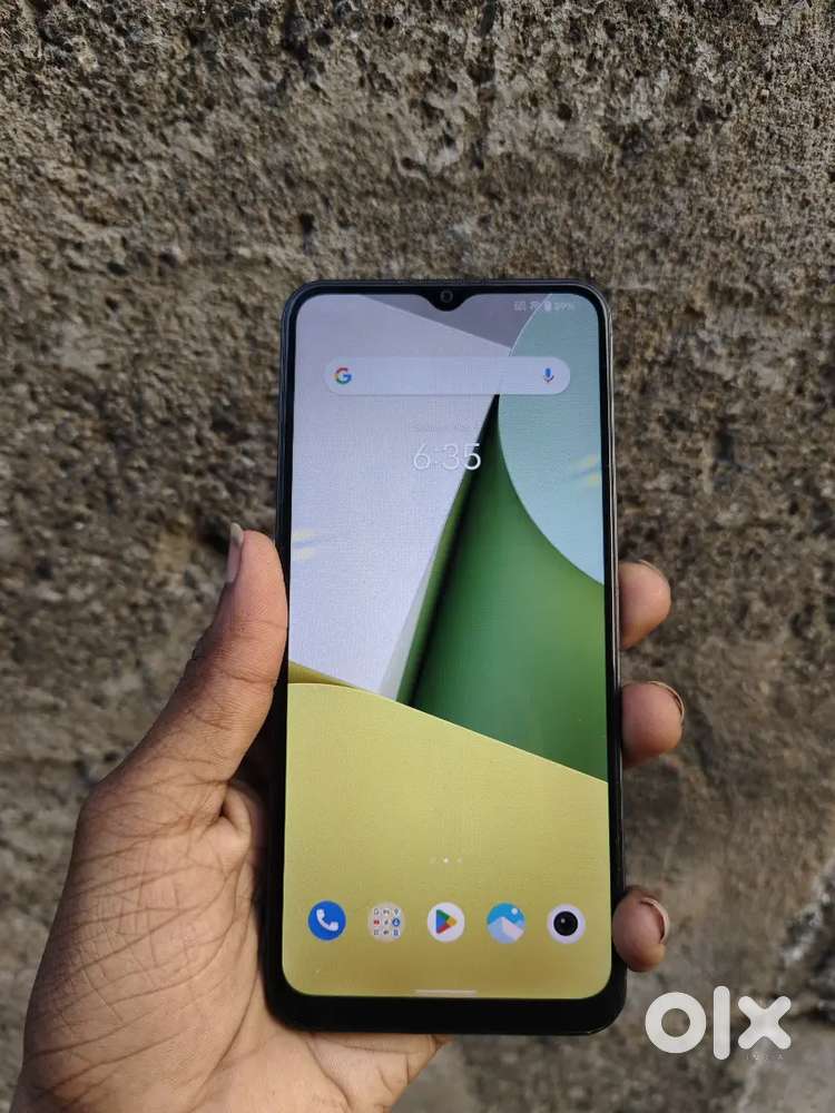 VIVO Y31 4G 4 64  DISPLAY ORGINAL BUT LIGHT CRACK ON SCREEN