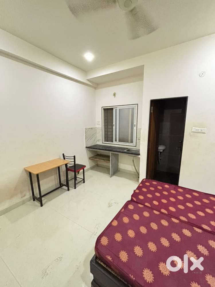 1RK INDIPENDENT ROOM AVAILABLE   FOR RENT BOYS AND GIRLS ALL FACI