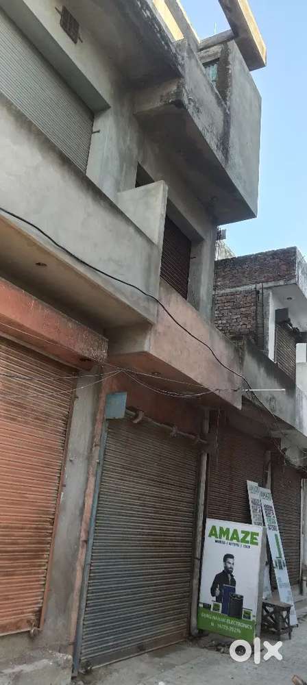 Shop for sale three floor