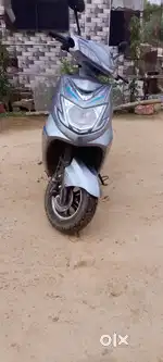 Electric scooty